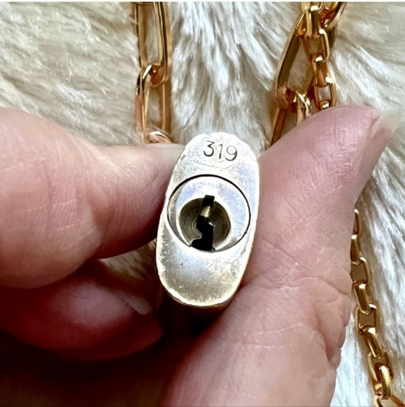 LOUIS VUITTON AUTHENTIC LOCK AND KEY NECKLACE 2 CHAINS 319 - Picture 6 of 7